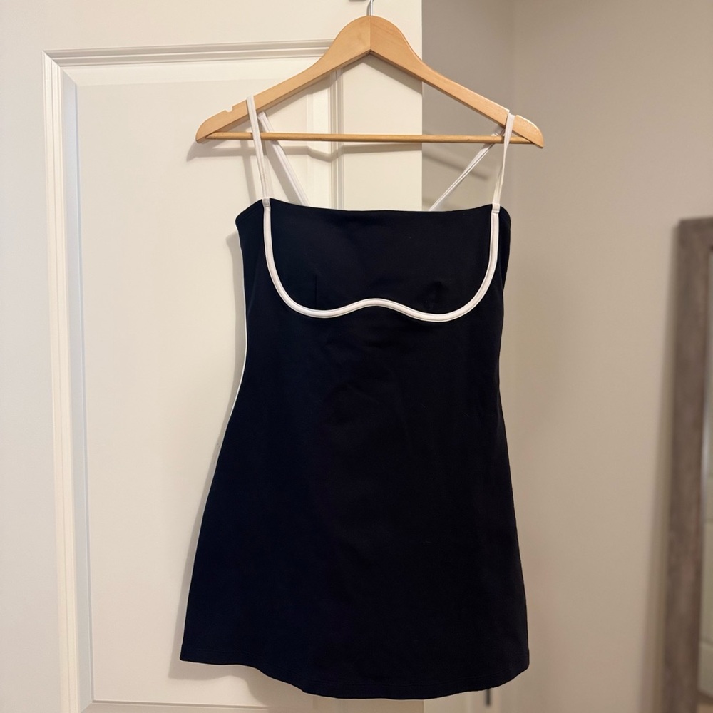 Alo Yoga Airbrush Streamlined Dress